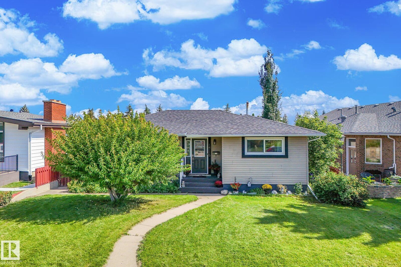 Property Photo: 14115 70 Street NW AB T5C 0L3