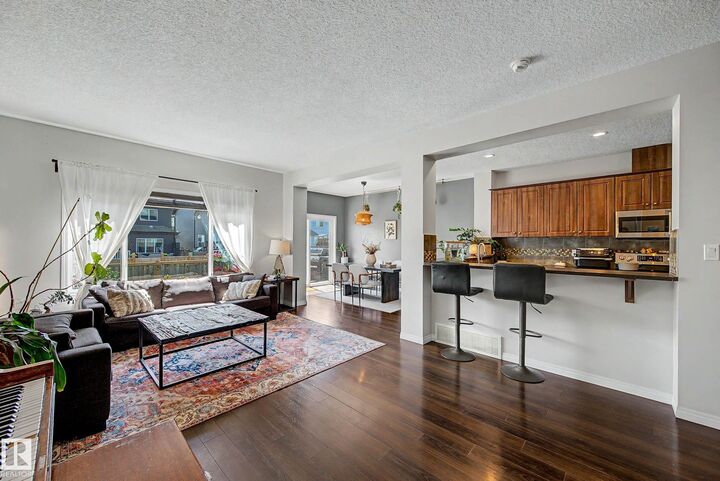 Property Photo:  6107 176 Avenue NW  AB T5Y 3N8 
