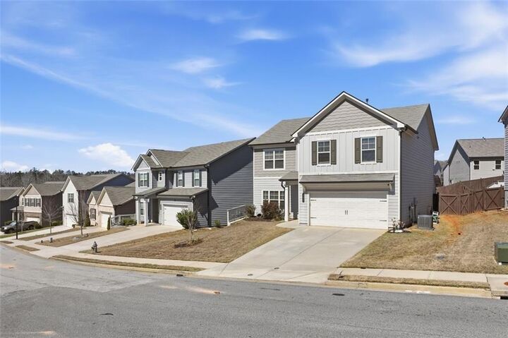 Property Photo:  362 Auburn Crossing Drive  GA 30011 