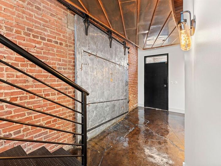 Property Photo: 320 Peters Street SW 10 GA 30313