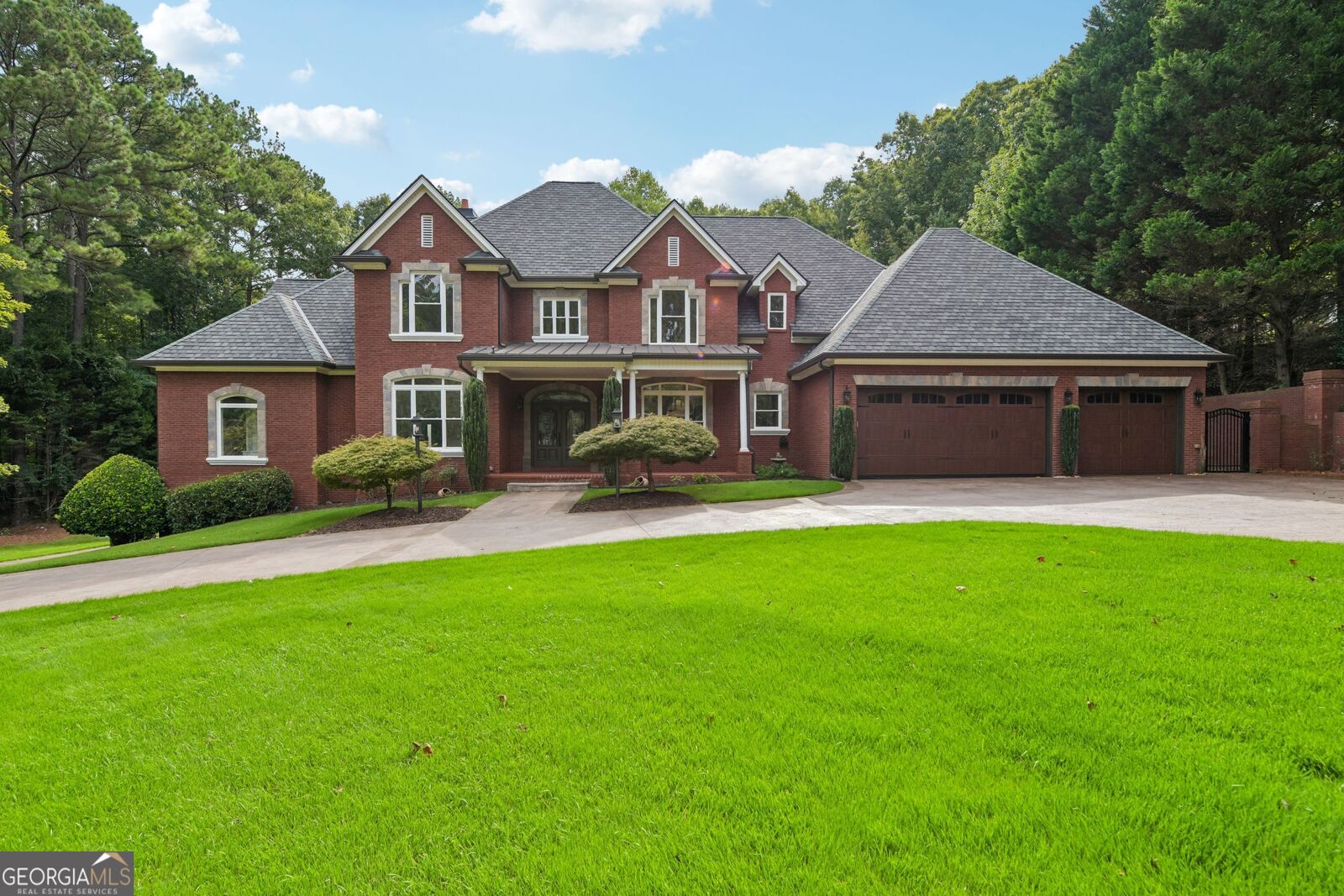 Property Photo:  2431 Rabbit Farm Circle  GA 30052 