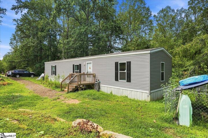Property Photo:  110 Hideaway Drive  SC 29685 