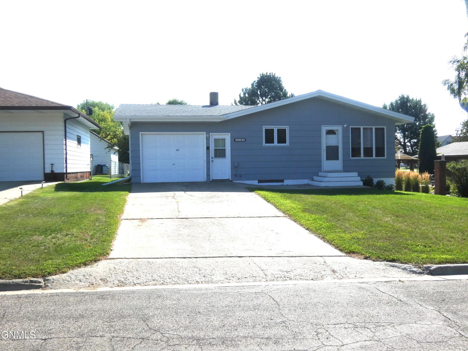 Property Photo: 225 5th Street E ND 58561