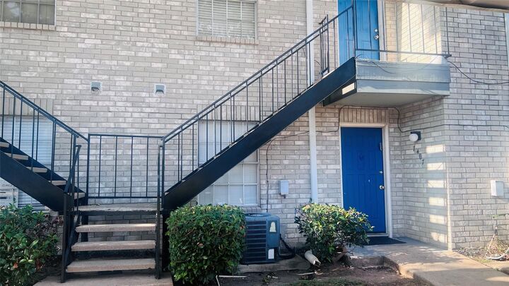 Property Photo:  9797 Leawood Boulevard 1407  TX 77099 