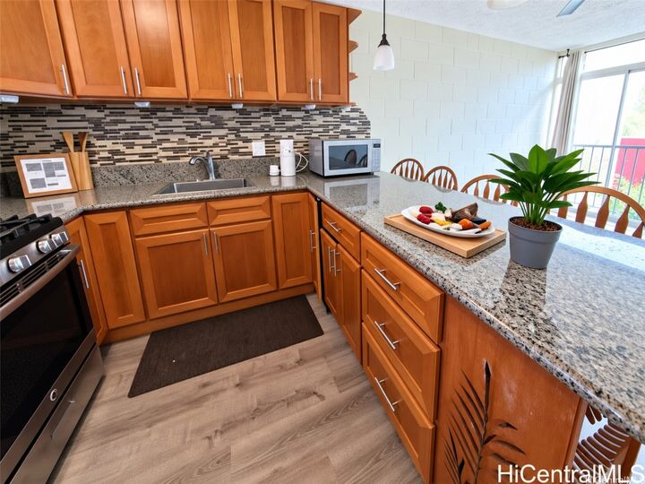 Property Photo:  45-691 Kamehameha Highway 208  HI 96744 