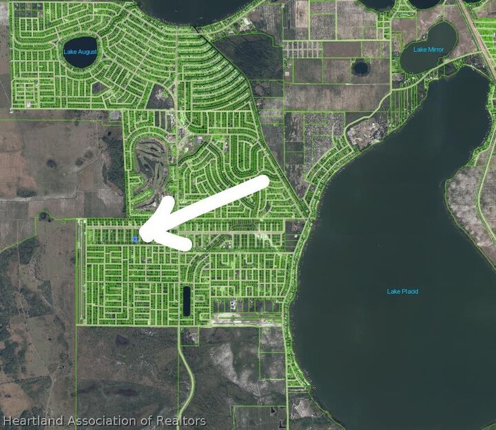 Property Photo:  216 Falcon Way NW  FL 33852 