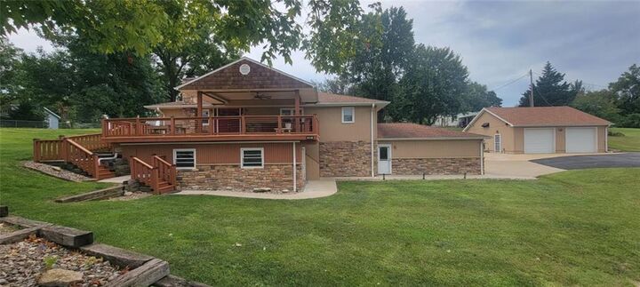 Property Photo:  5001 NW High Drive Drive  MO 64150 