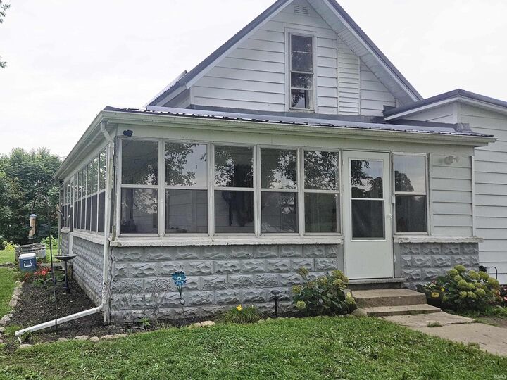 Property Photo:  7037 E 1150 S  IN 46787-9503 
