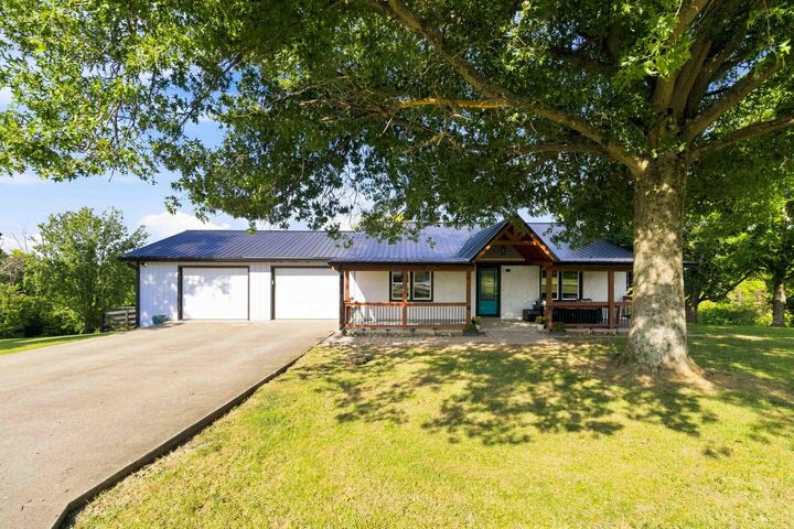 Property Photo:  124 Dallas Drive  KY 40475 