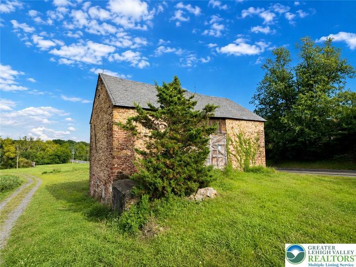 Property Photo: 3016 Moyer Road PA 18055