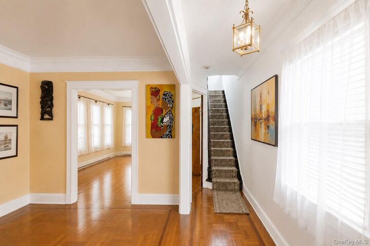 Property Photo:  142 Beechwood Avenue  NY 10553 