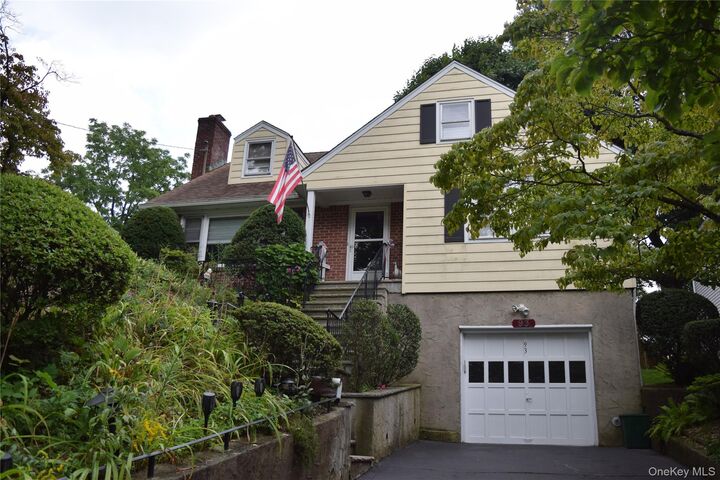 Property Photo:  93 Avenue C  NY 11050 