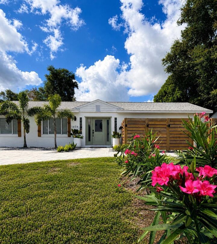 Property Photo:  1604 Bryn Mawr Street  FL 32804 