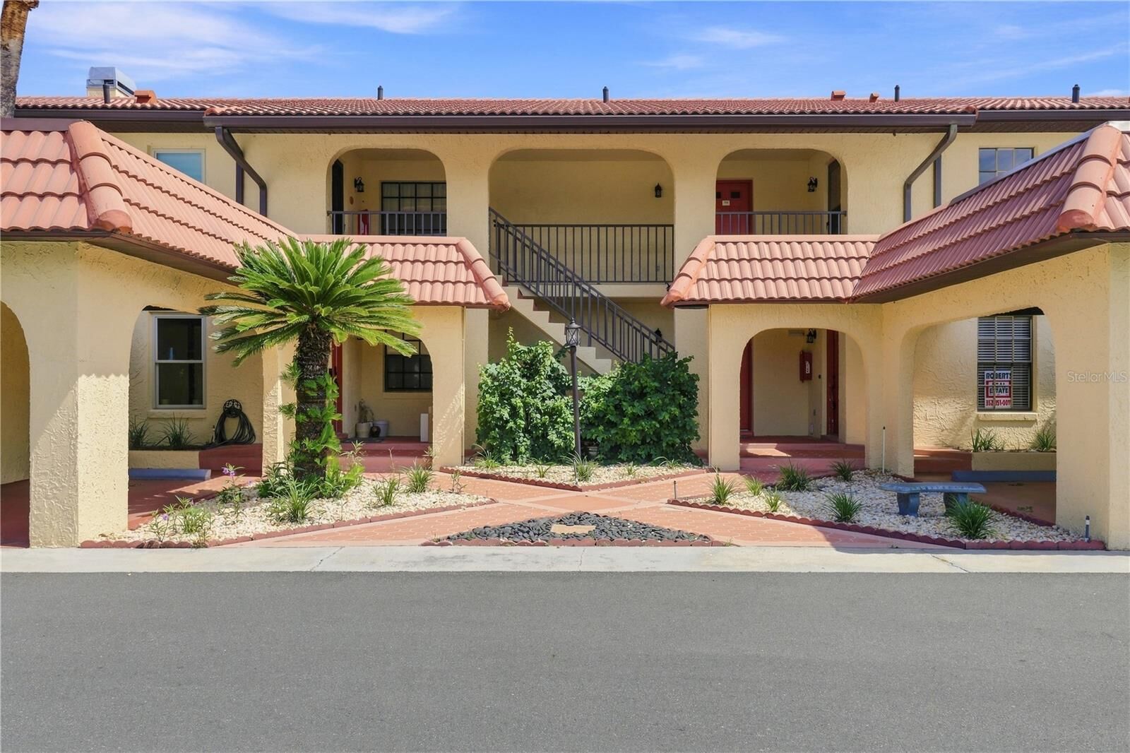 Property Photo:  352 NW 14th Place 26  FL 34428 