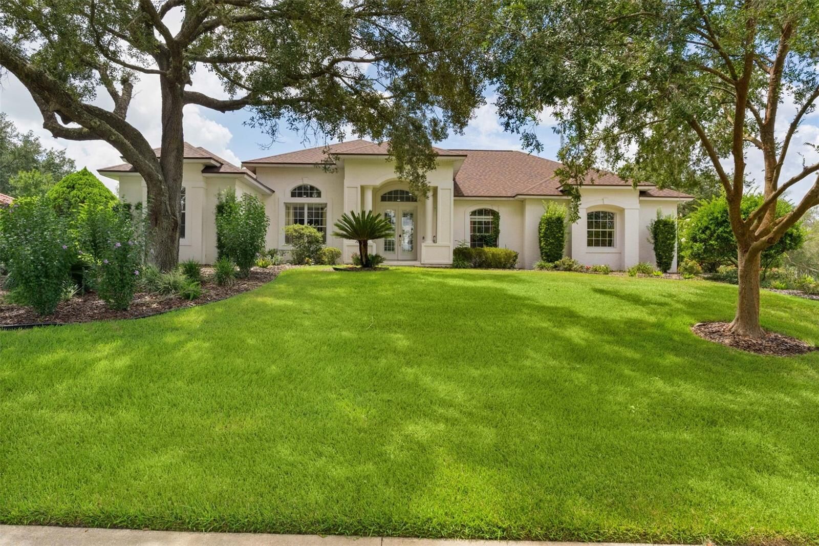 Property Photo: 39407 Treeline Drive FL 32159