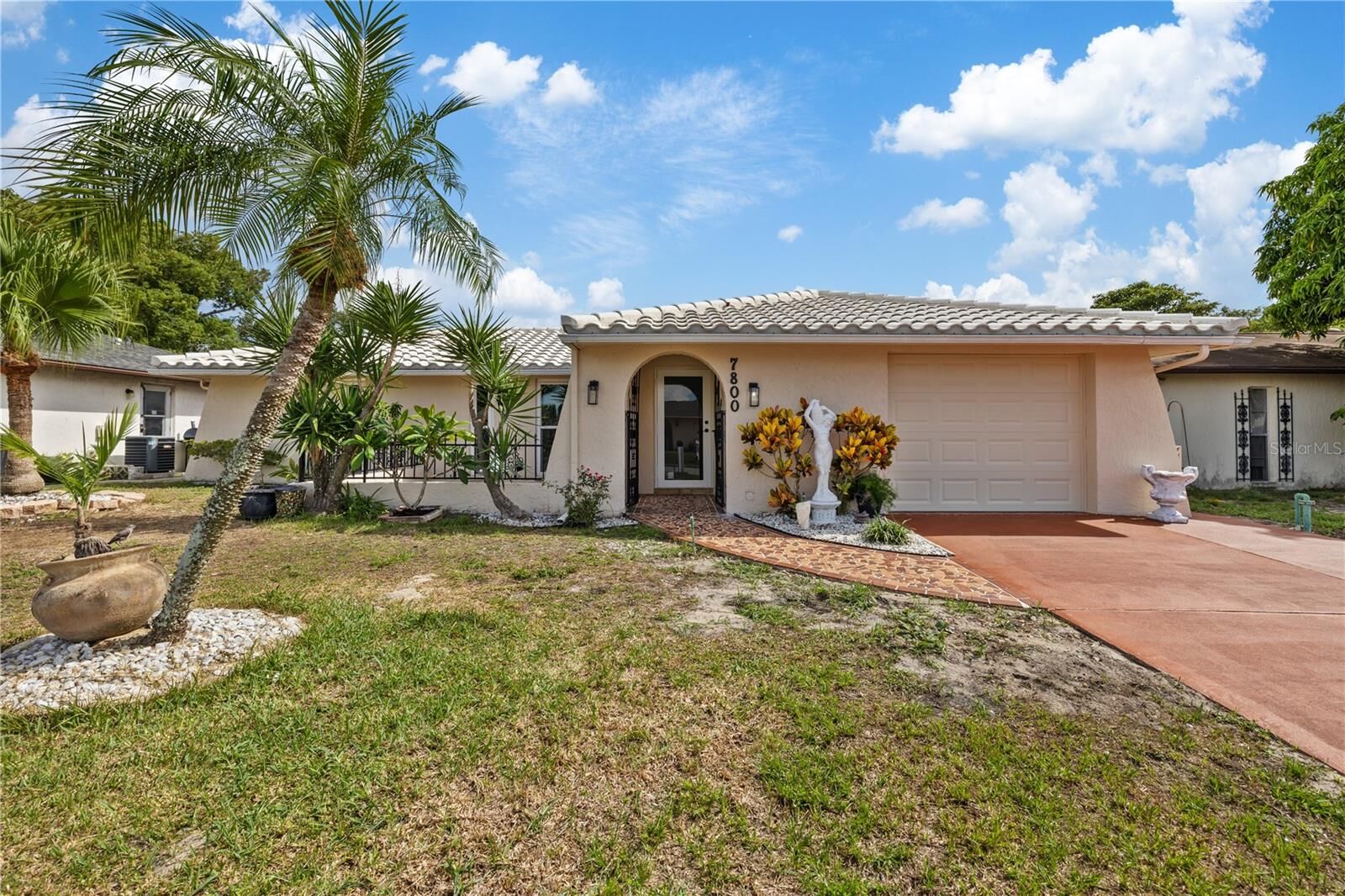 Property Photo:  7800 Brookridge Drive  FL 34668 