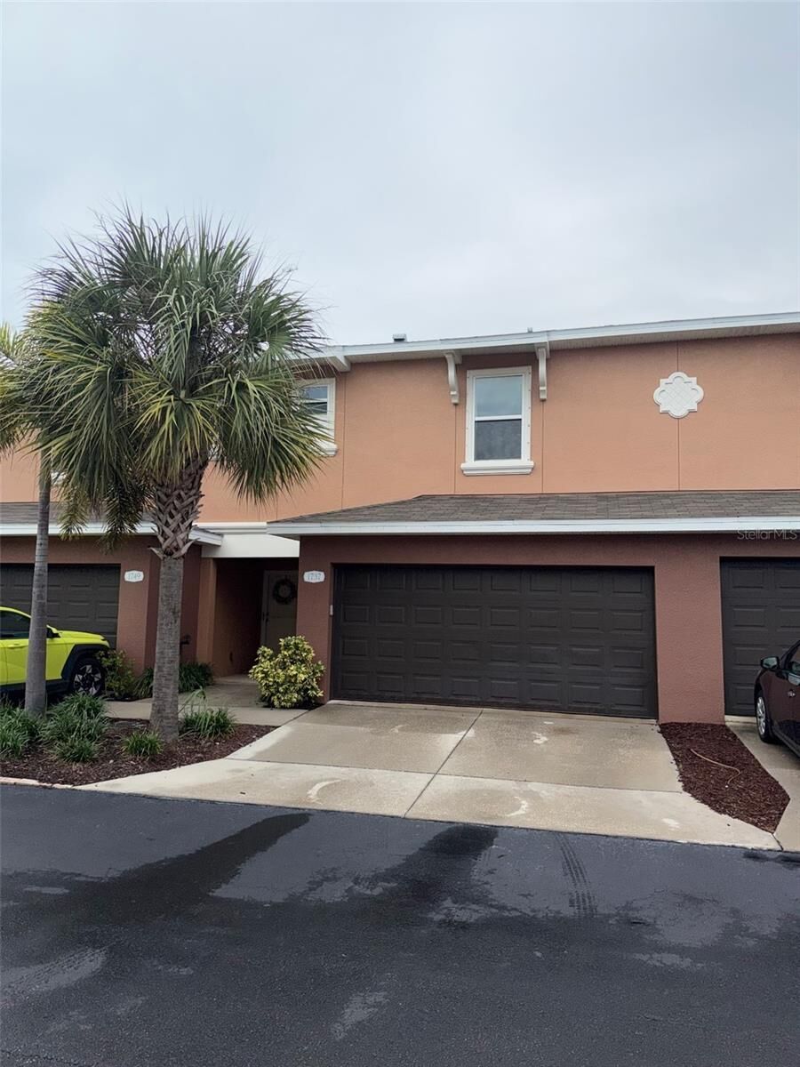 Property Photo:  1737 Sommarie Way  FL 34689 