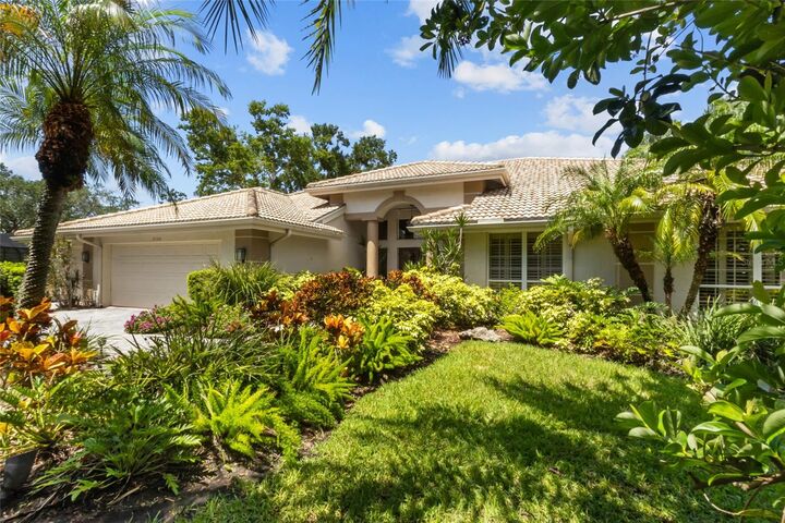 Property Photo:  5166 Kestral Park Terrace  FL 34231 