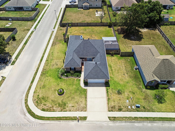 Property Photo:  317 Twin Lakes Boulevard  MS 39560 