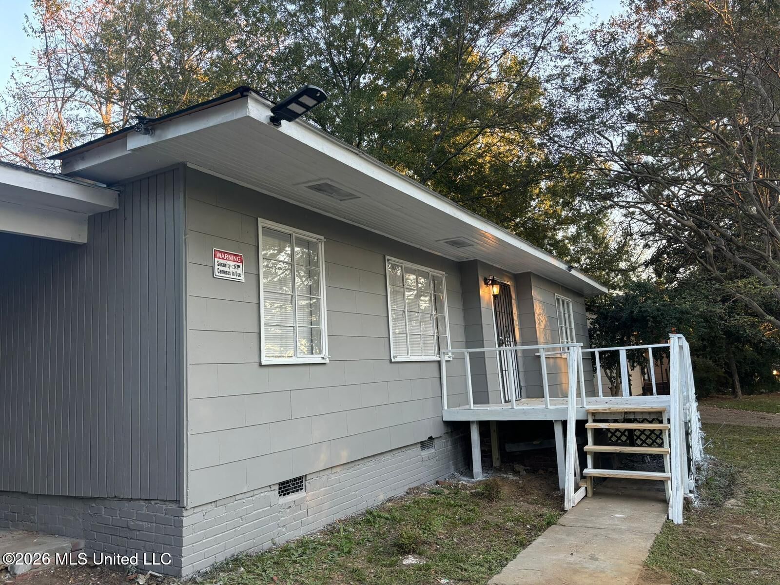 Property Photo: 2548 Belvedere Drive MS 39204