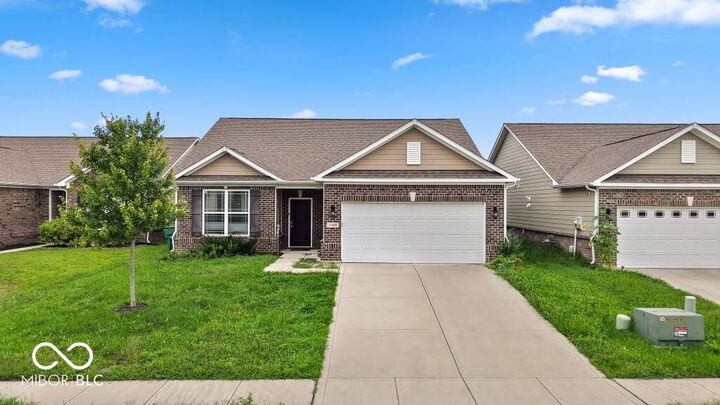 Property Photo: 13400 N Carefree Court IN 46113