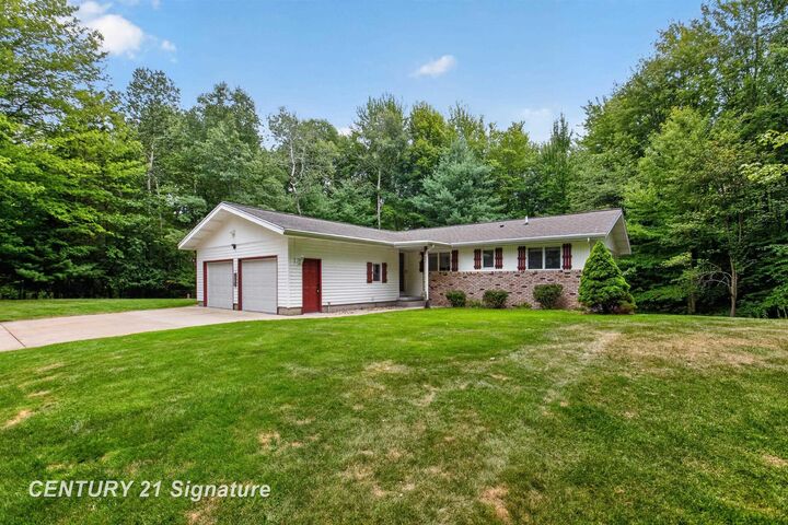 Property Photo: 3846 E Monroe Road MI 48642