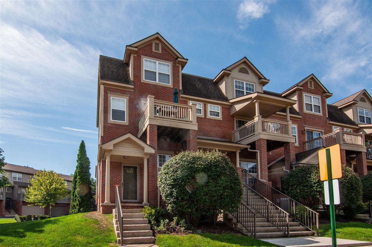Property Photo: 3016 Barclay Way MI 48105-9464