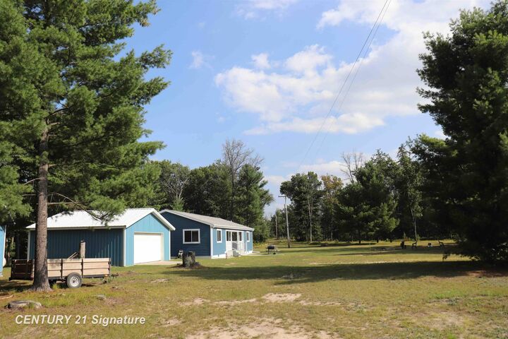 Property Photo:  234 W Elder Beach  MI 48625 