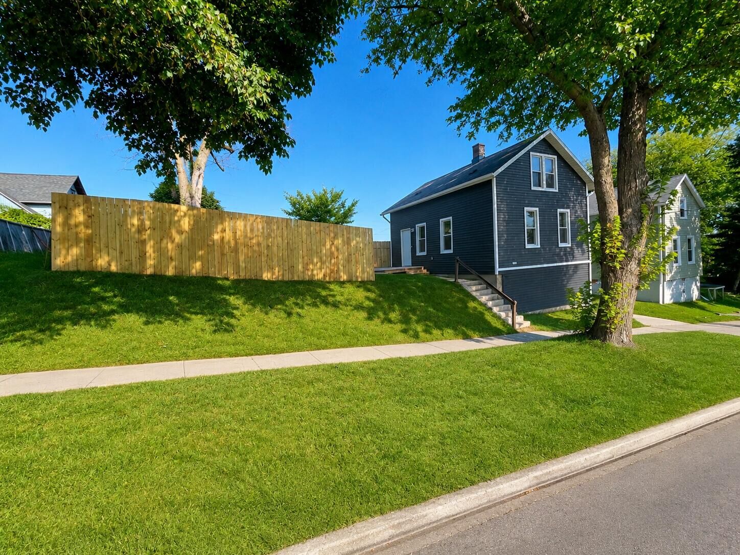 Property Photo:  1019 N 12th St  WI 53081 