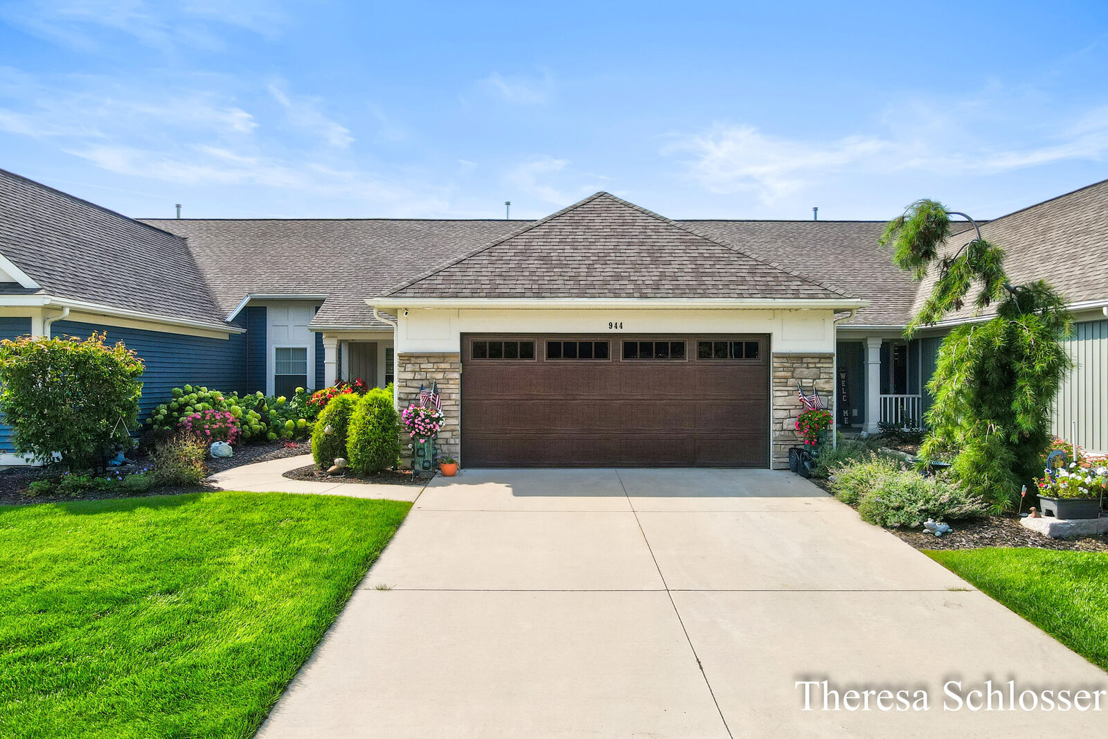 Property Photo: 944 Bellview Meadow Drive SW MI 49315