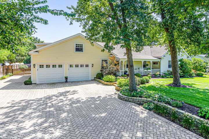 Property Photo:  12513 S 76th Avenue  IL 60463 