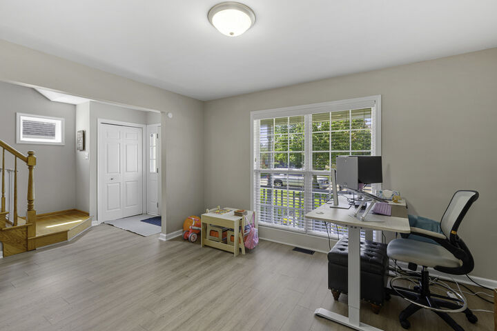 Property Photo: 752 Kensington Boulevard IL 60115
