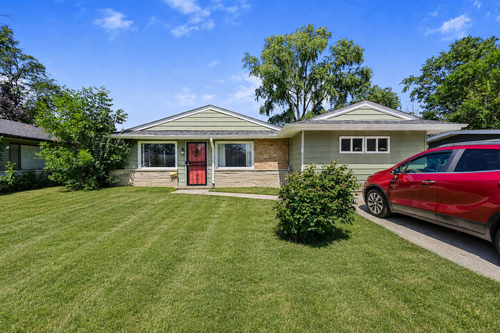Property Photo: 274 Rich Road IL 60466