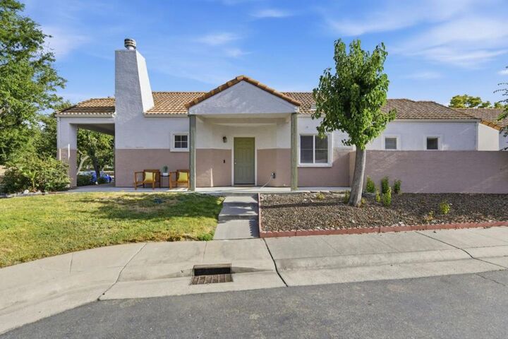 Property Photo:  9113 Haussman Street  CA 95758 