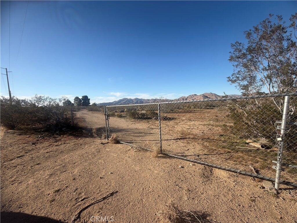 Property Photo: 31020 Pawnee Street CA 92356