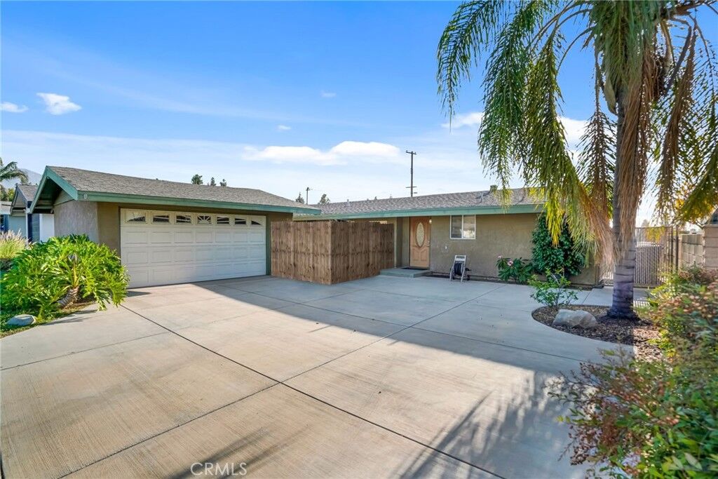 Property Photo:  1538 Amador Ave  CA 91764 