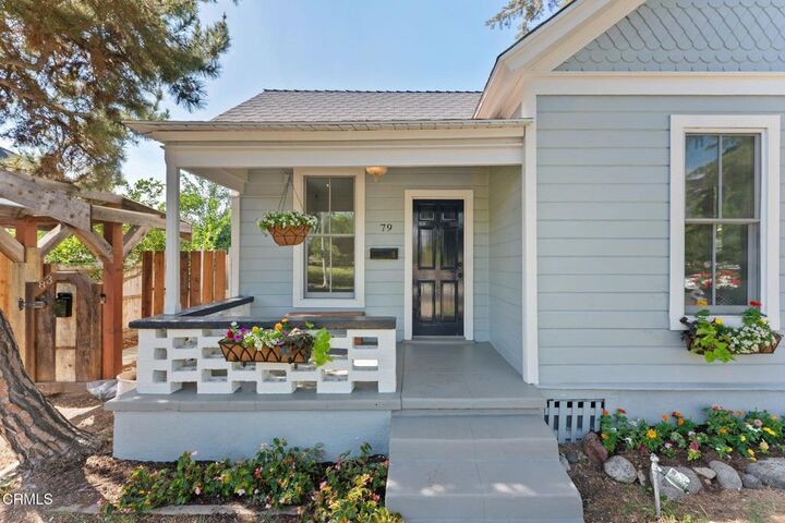 Property Photo:  79 W Villa Street  CA 91103 