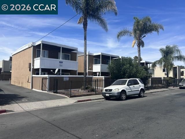 Property Photo: 1127 Virginia Ln CA 94520