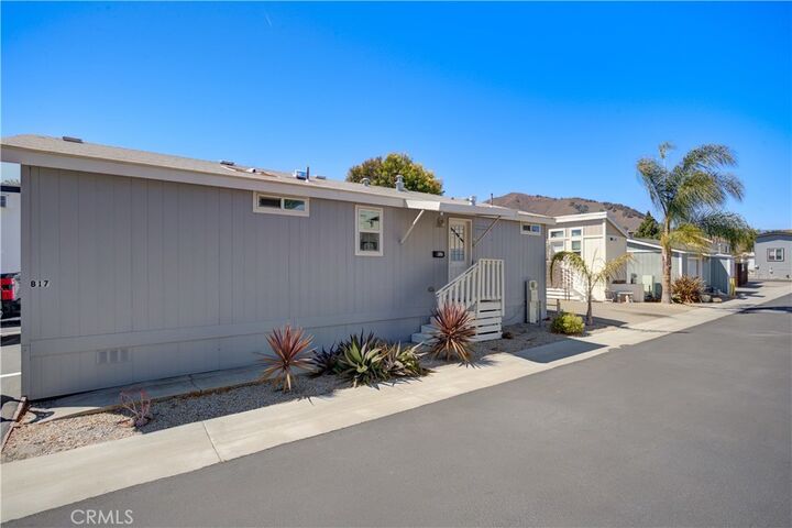 Property Photo: 145 South Street B17 CA 93401