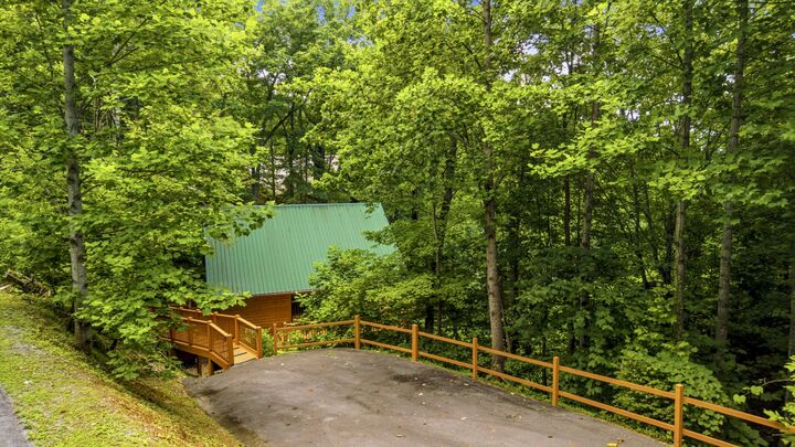 Property Photo:  820 Pinnacle Vista Rd  TN 37738 