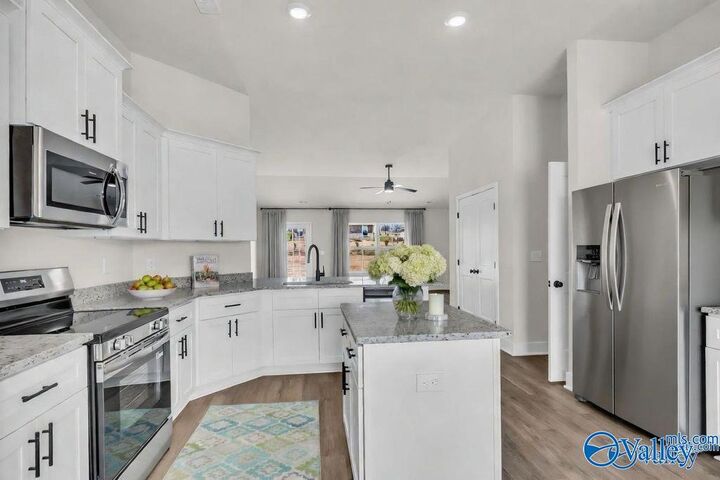 Property Photo:  3003 Joseph Drive  AL 35603 