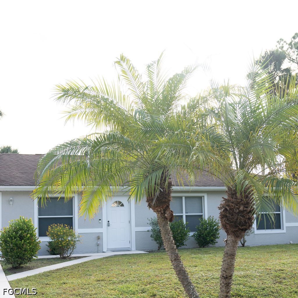 Property Photo: 6048 Joplin Avenue FL 33905