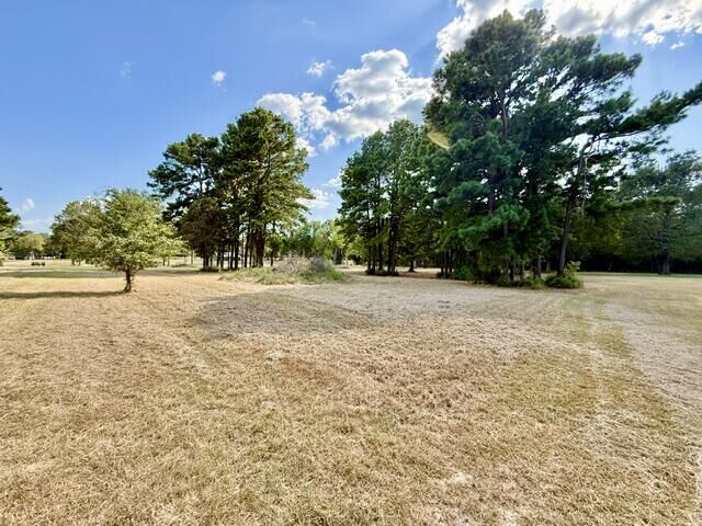 Property Photo: 27 Sunray Ln TX 75948