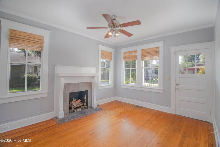 Property Photo:  2023 Creecy Avenue  NC 28403 