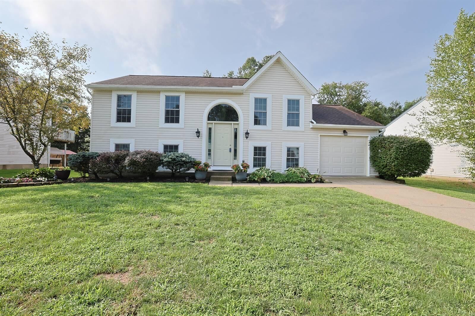Property Photo:  214 Springwood Drive  KY 41001 