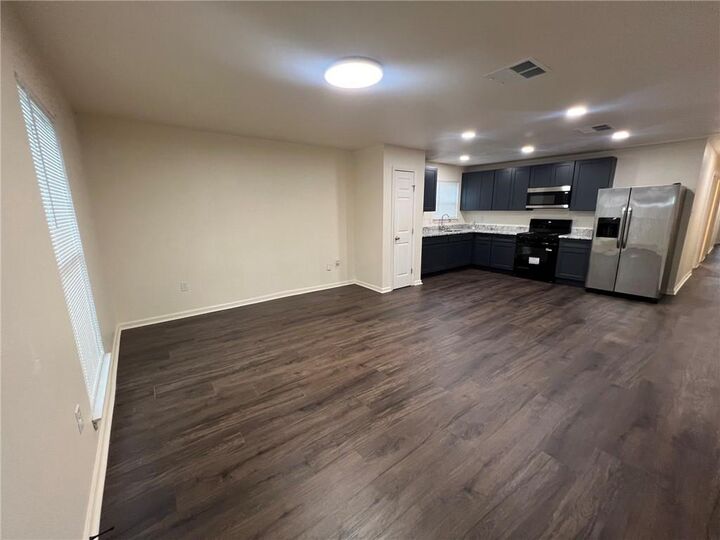 Property Photo: 3925 Roneagle Way LA 70122