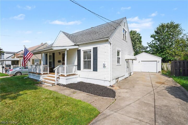 Property Photo: 1417 Allendale Avenue OH 44306
