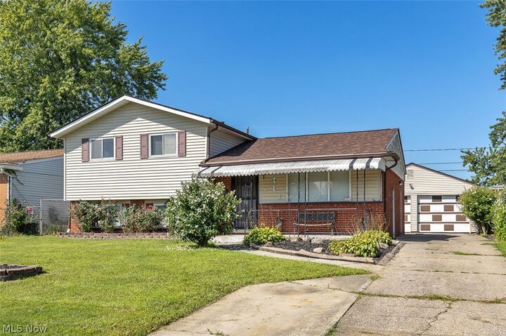 Property Photo:  4610 Willow Avenue  OH 44055 