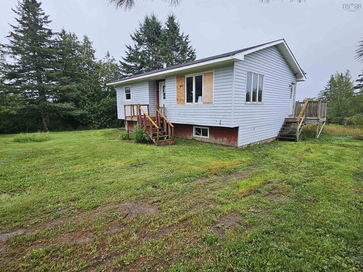 Property Photo:  131 Old Halifax Road  NS B4H 3Y1 