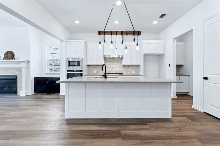 Property Photo:  836 Utica Drive  TX 75069 